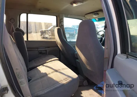 1996 Ford Explorer z USA, uszkodzony, nr VIN 1FMDU35P5TUD29041